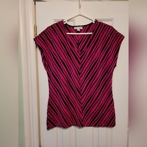 Dana Buchman L cap sleeve top